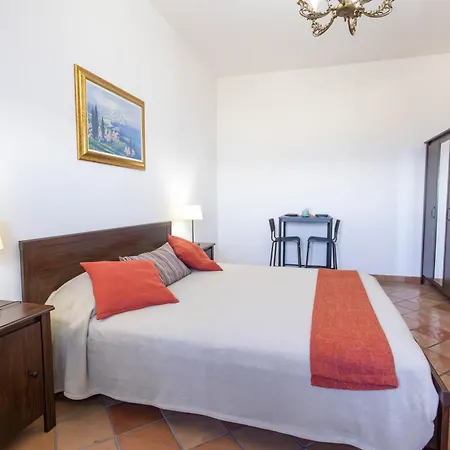 La Venere Guest house 3*